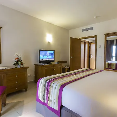 Grand Palladium White Island & Otel 5*