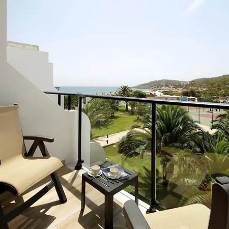 מלון Grand Palladium White Island &