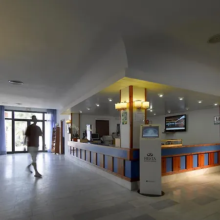 מלון Grand Palladium White Island &