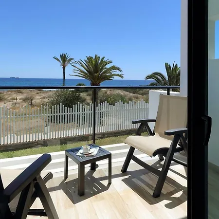 מלון Grand Palladium White Island & 5*