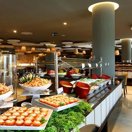 Hotel Grand Palladium White Island & Platja d'en Bossa